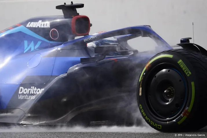 brand kost formule 1 team williams testdag in bahrein