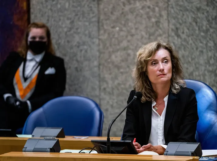 brandbrief voorzitter moet seksueel wangedrag in kamer tegengaan