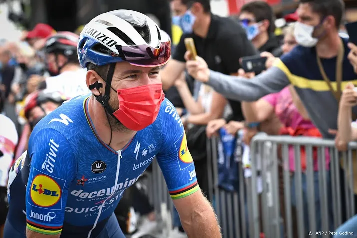 brit cavendish sprint naar zege in vierde etappe tour de france