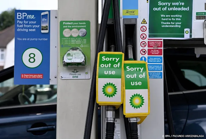 brits tankstationbedrijf legt beperkingen op bij brandstofverkoop
