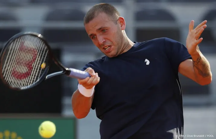 britse tennisser evans wint na 14 jaar eerste proftoernooi