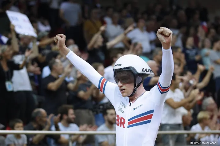 britse wielrenner hayter grijpt macht in ronde van romandie