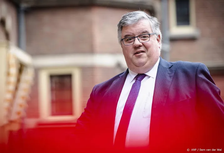 bruls noemt handhaven noodzakelijk maar hoopt op versoepeling