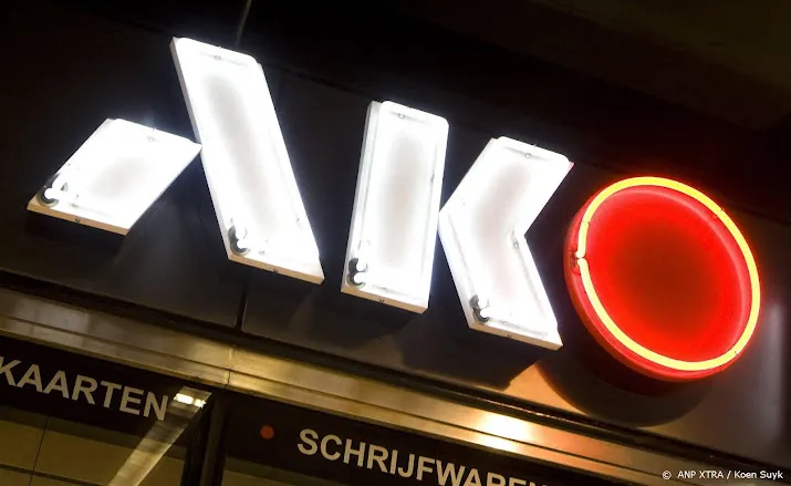 bruna neemt op stations plaats in van verdwijnend ako