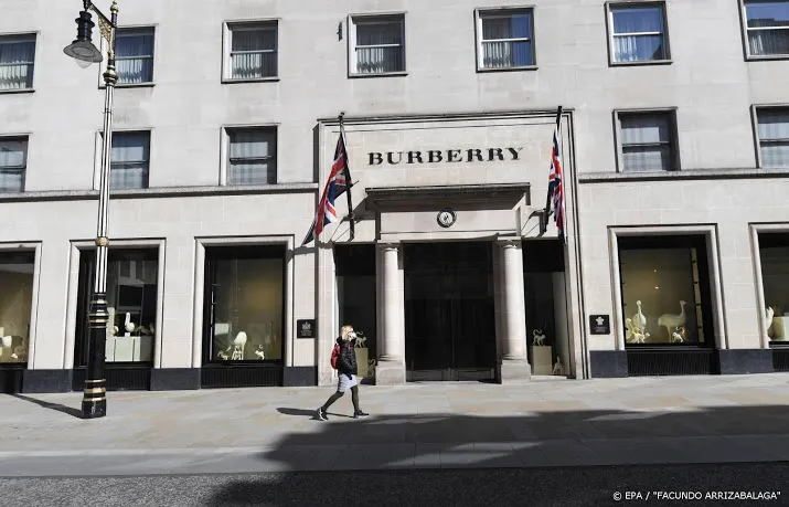burberry verliest bijna helft aan omzet door coronavirus