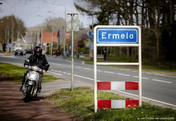 burgemeester ermelo legt ruinerwoldvader huisverbod op