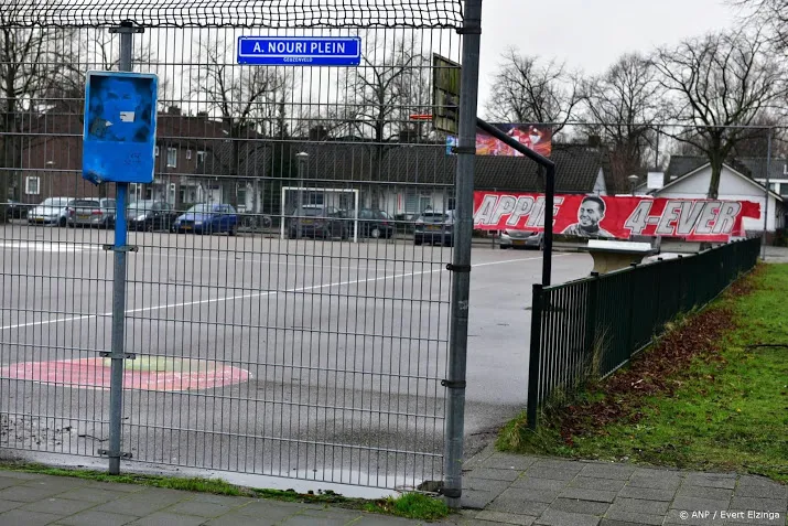 buurt ziet eerste ontwerpen a nouriplein