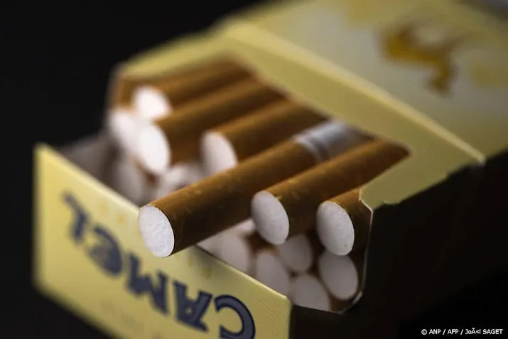 camel producent enige grote speler die meer sigaretten levert