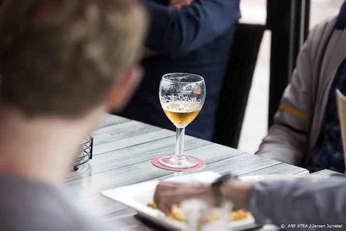 campagne ouders moeten niet drinken in bijzijn kinderen
