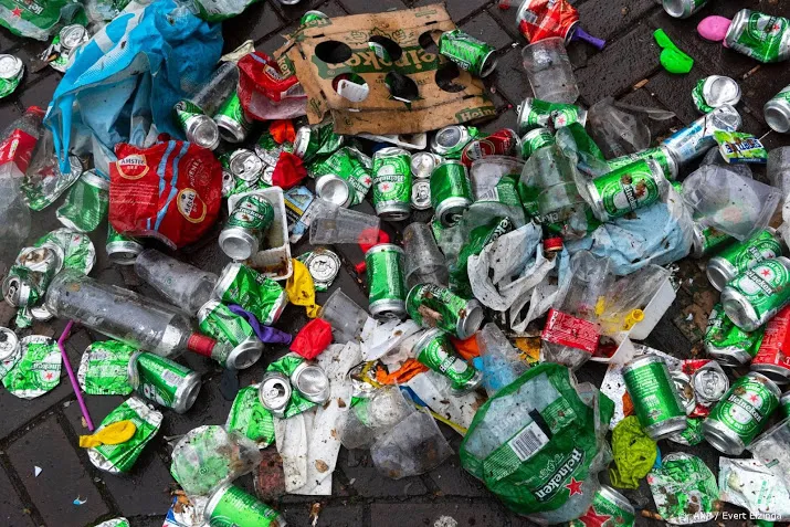campagne voor een snel besluit over statiegeld op blikjes
