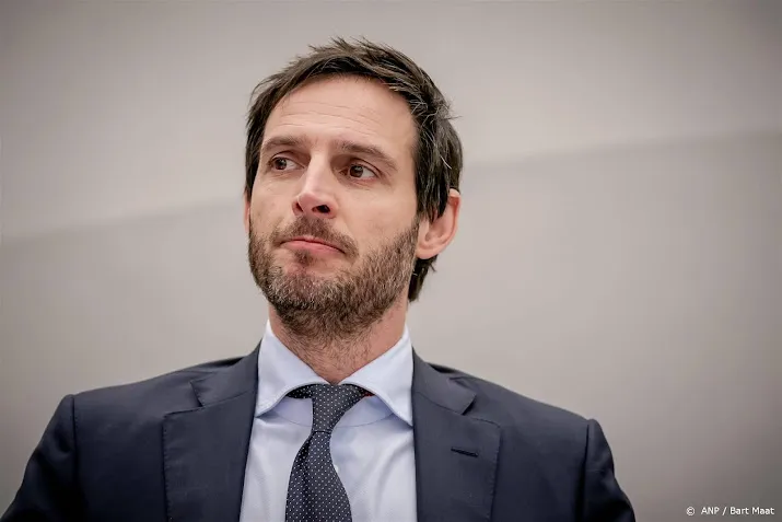 cda partijvoorzitter vindt dat hoekstra kan aanblijven als leider
