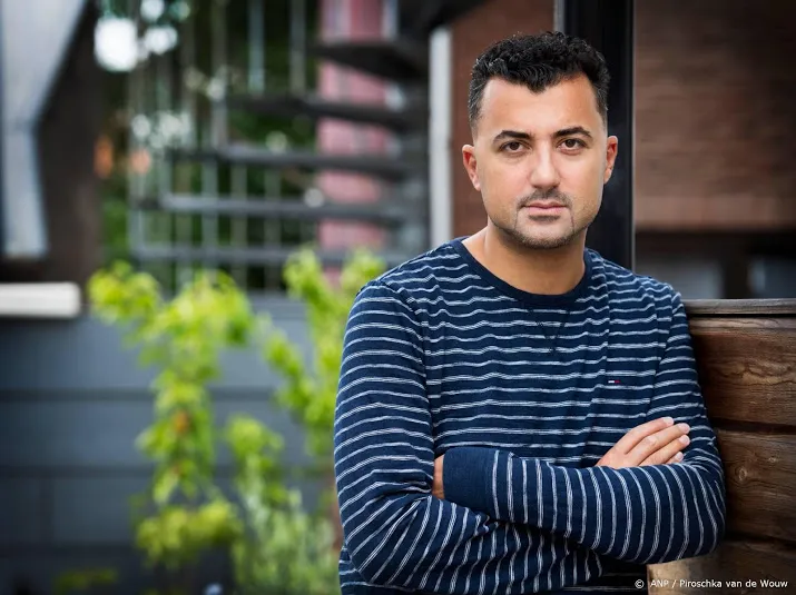 celstraf voor beledigen van schrijver akyol