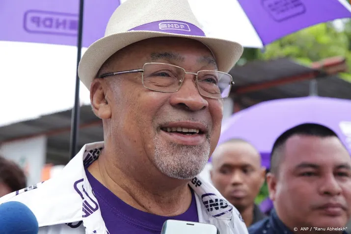 chan santokhi bouterse kan niet uitgeleverd worden