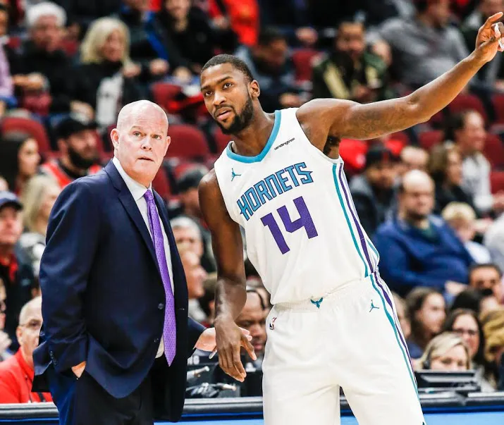 charlotte hornets verrassen warriors