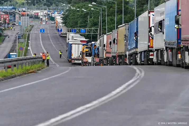 chauffeurstekort dreigt door wegvallen oekraiense chauffeurs