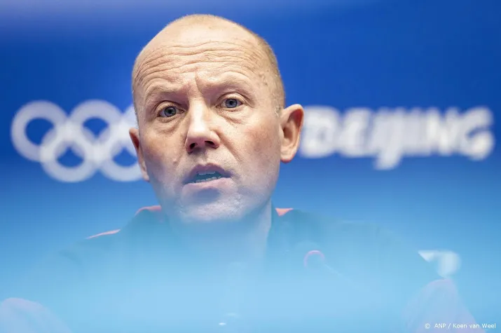 chef de mission verheijen prijst skeletonster bos voor brons