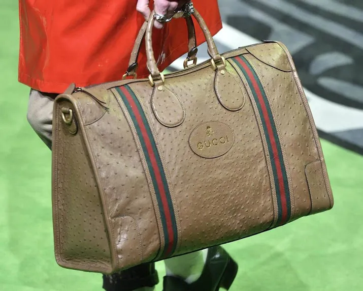 chinese vraag naar gucci stuwt winst kering