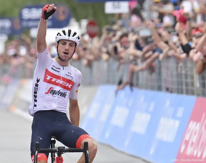ciccone soleert naar zege in bergrit giro ditalia