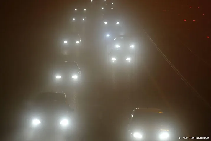 code geel in deel van het land vanwege dichte mist