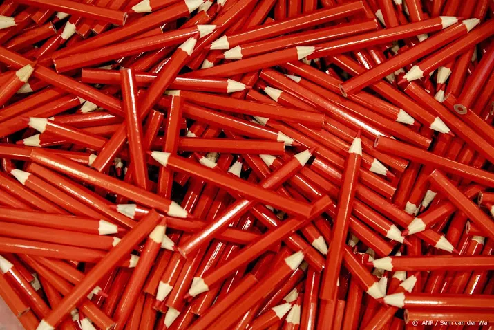 collectors item rood stempotlood aangeboden voor 25 000 euro