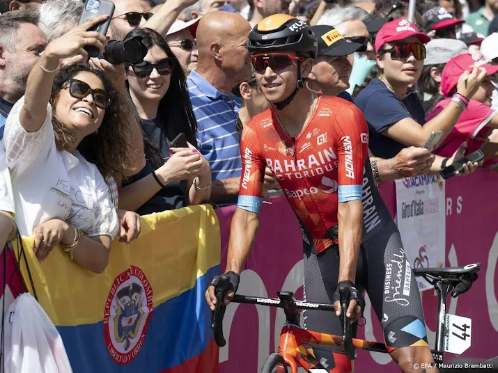 colombiaan buitrago houdt leemreize af van ritzege in giro