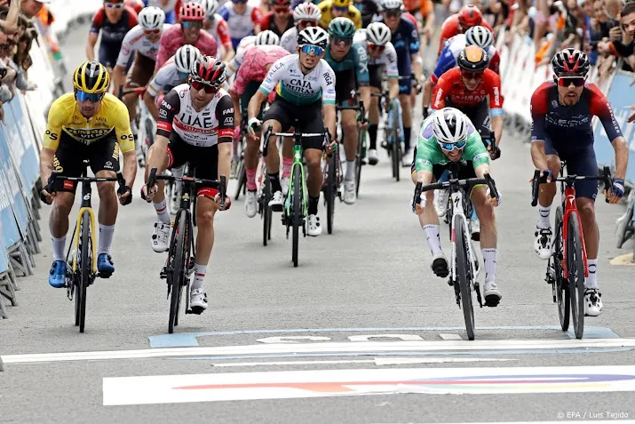 colombiaan martinez sprint naar etappezege in baskenland