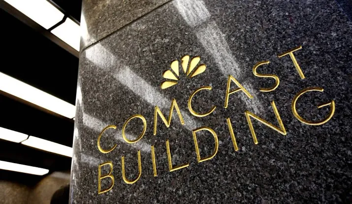 comcast maakt bod op sky officieel