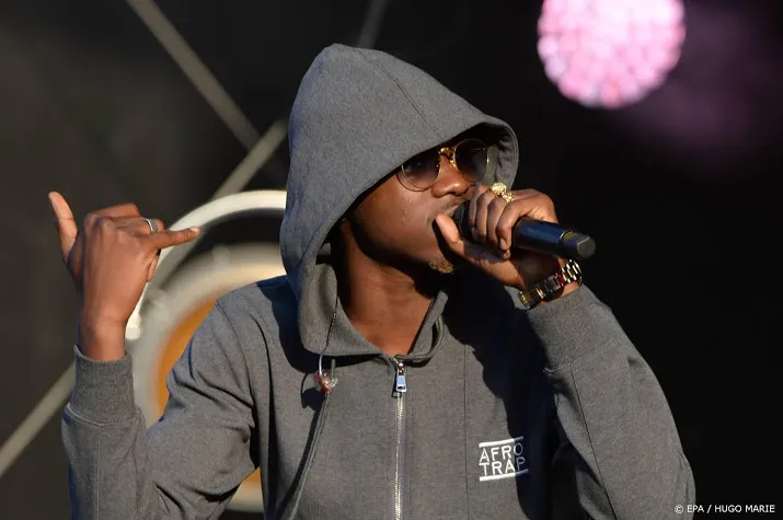 concert rapper in afas afgelast hij zit vast