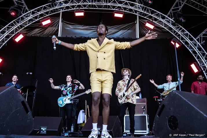 cornald maas jeangu macrooy past in music first gedachte