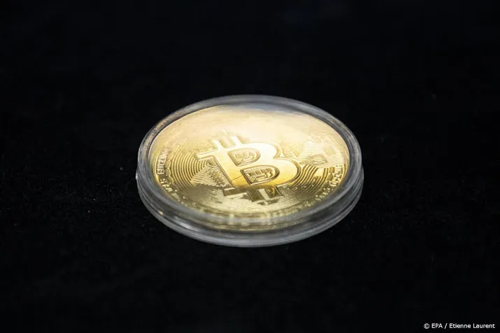 cryptobeurs binance onderzocht vanwege witwassen