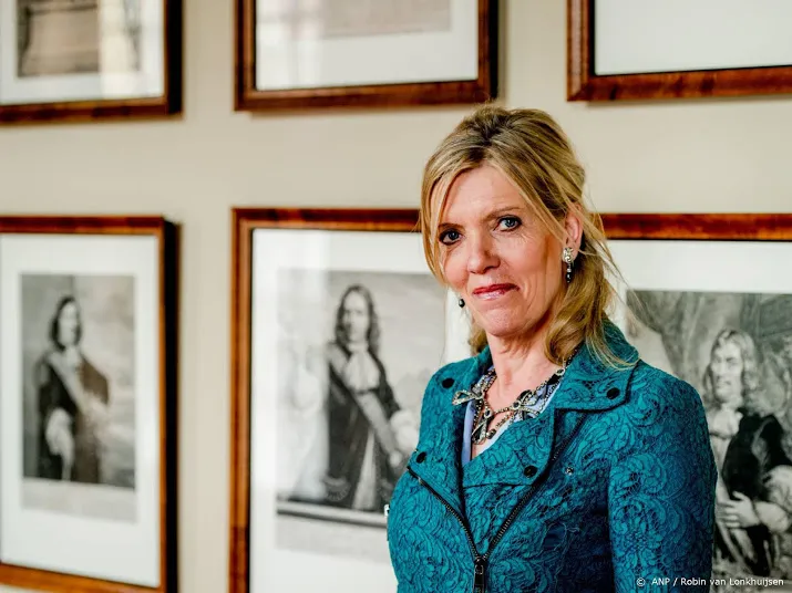 d66 senator prast stopt per direct
