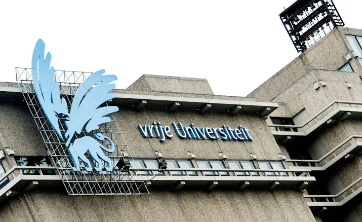d66 universiteiten moeten geld laten rollen