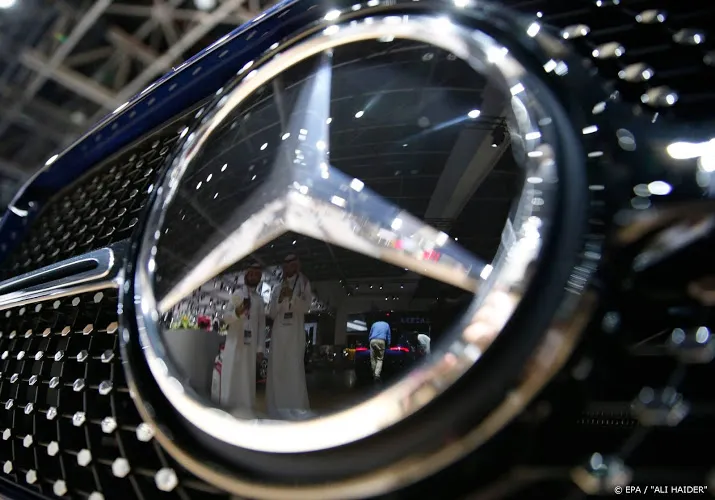 daimler wil miljard besparen bij mercedes