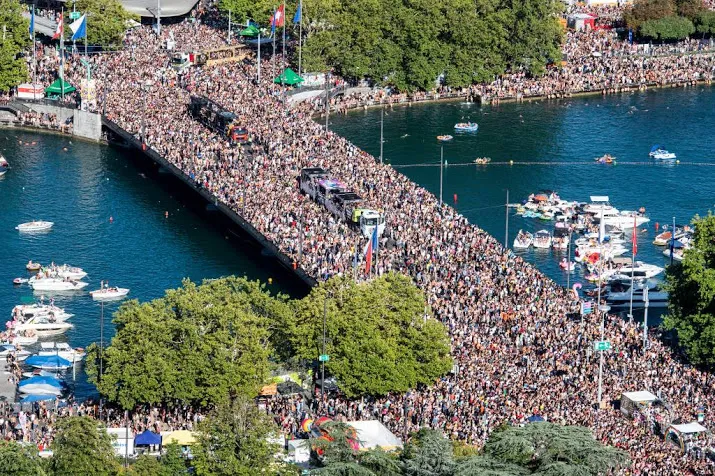 danceparade zurich trekt 1 miljoen bezoekers