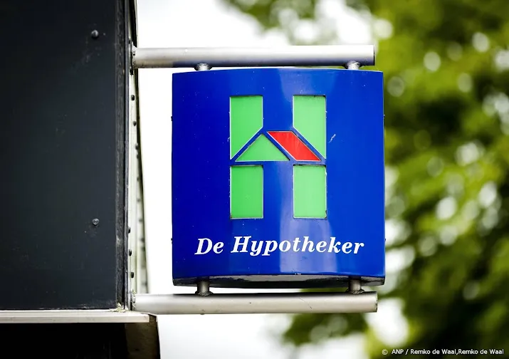 de hypotheker veel 55 plussers verhuizen niet maar verbouwen