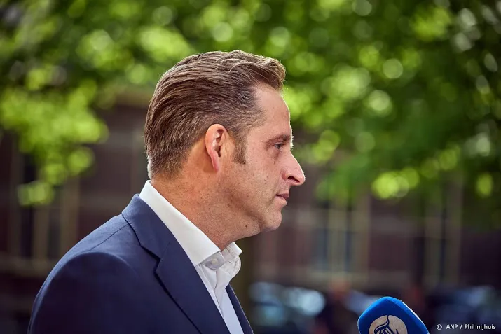 de jonge bereid en beschikbaar voor eventuele ministerspost