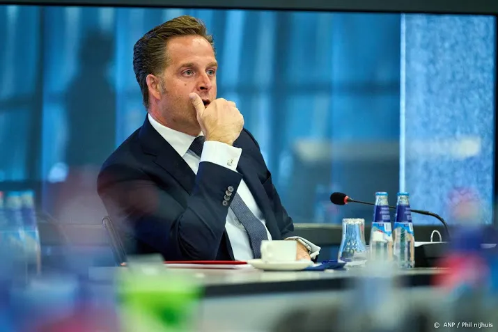 de jonge hoopt in juni meer te zeggen over nut vaccinatiebewijs