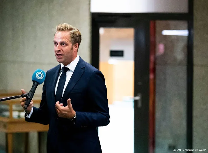 de jonge komt met spoedwet voor app coronamelder