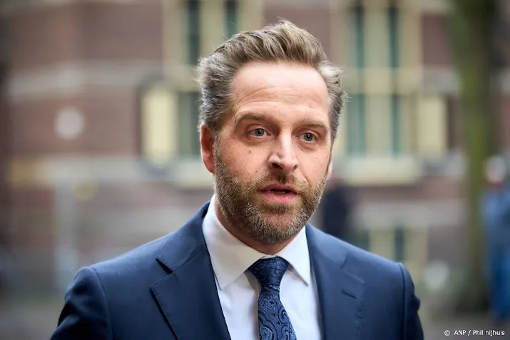 de jonge spreekt berichten over mondkapjesdeal tegen