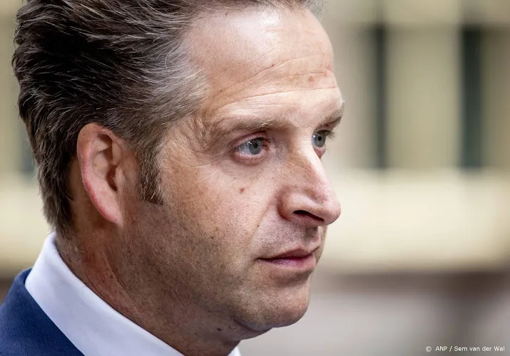 de jonge waarschijnlijk toch pas reizen na volledige vaccinatie