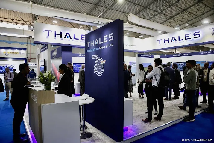 defensiegigant thales op zoek naar 12 000 personeelsleden