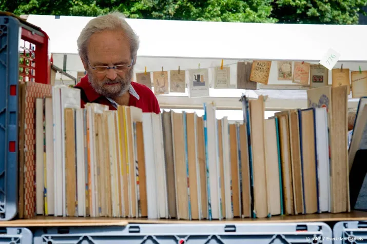 deventer weer in teken van boekenmarkt