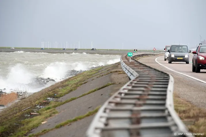 dijk lelystad enkhuizen weer open voor vrachtverkeer