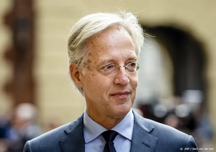 dijkgraaf studie mag alleen met goede reden in het engels