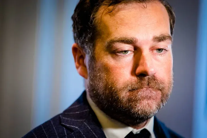 dijkhoff onder vuur over probleemwijkenplan