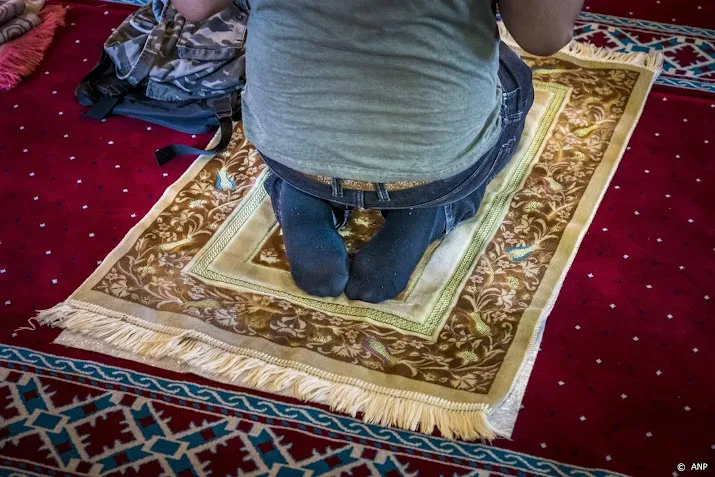 discriminerende teksten achtergelaten bij moskee in middelburg