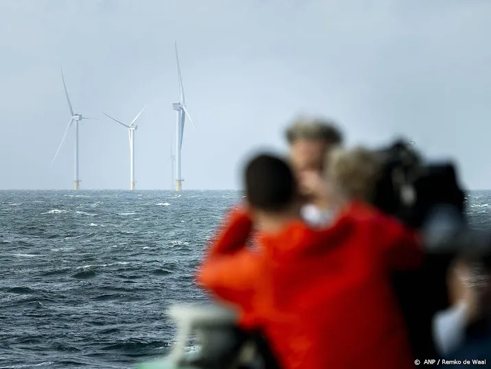 doel windmolens en zonnepanelen in zicht maar pbl ziet stagnatie