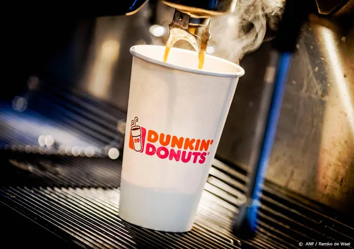 donutketen dunkin boert goed met caffe latte