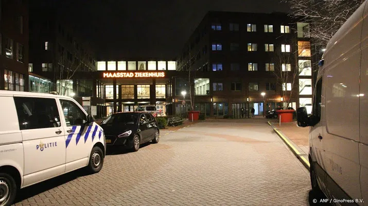 doodgestoken meisje in ziekenhuis geen patient
