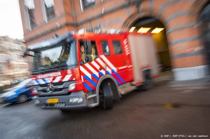 drie mensen gewond door brand na ontploffing vlaardingen